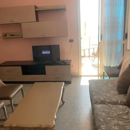 Manu Apartament Daire *